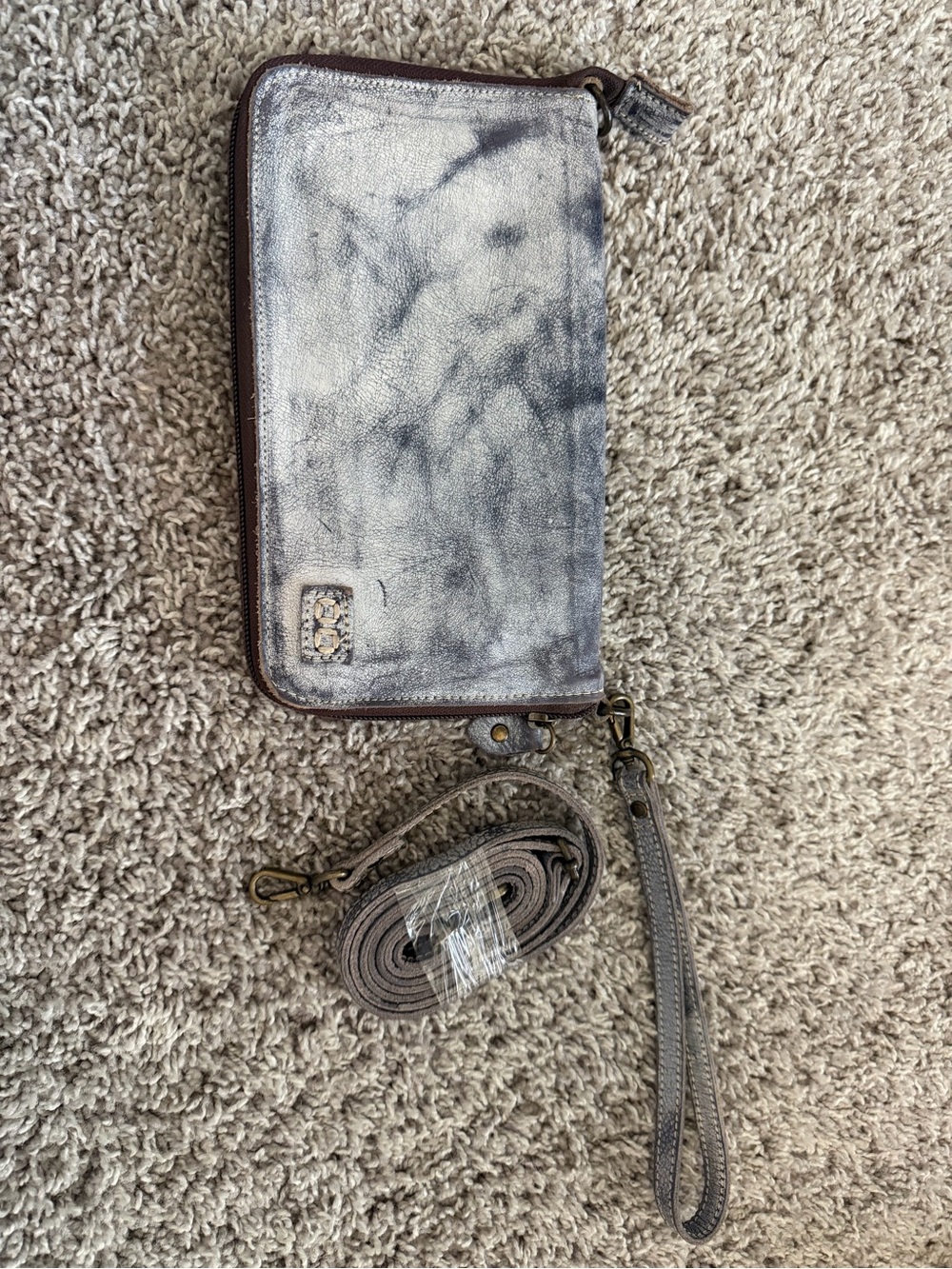 Bed Stu Distressed Gray Leather Zip Wallet with Detachable Straps